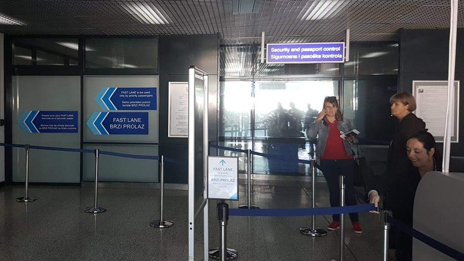 Avion sa hodočasnicima iz BiH još nije poletio u Medinu