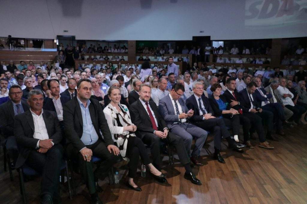 SDA: Potpuno propadanje BiH građani su spriječili izbacujući SDP iz vlasti