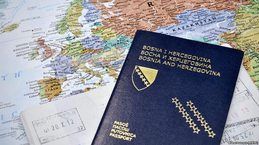 "Glas Amerike" i "Slobodna Evropa": Cijele porodice napuštaju BiH 