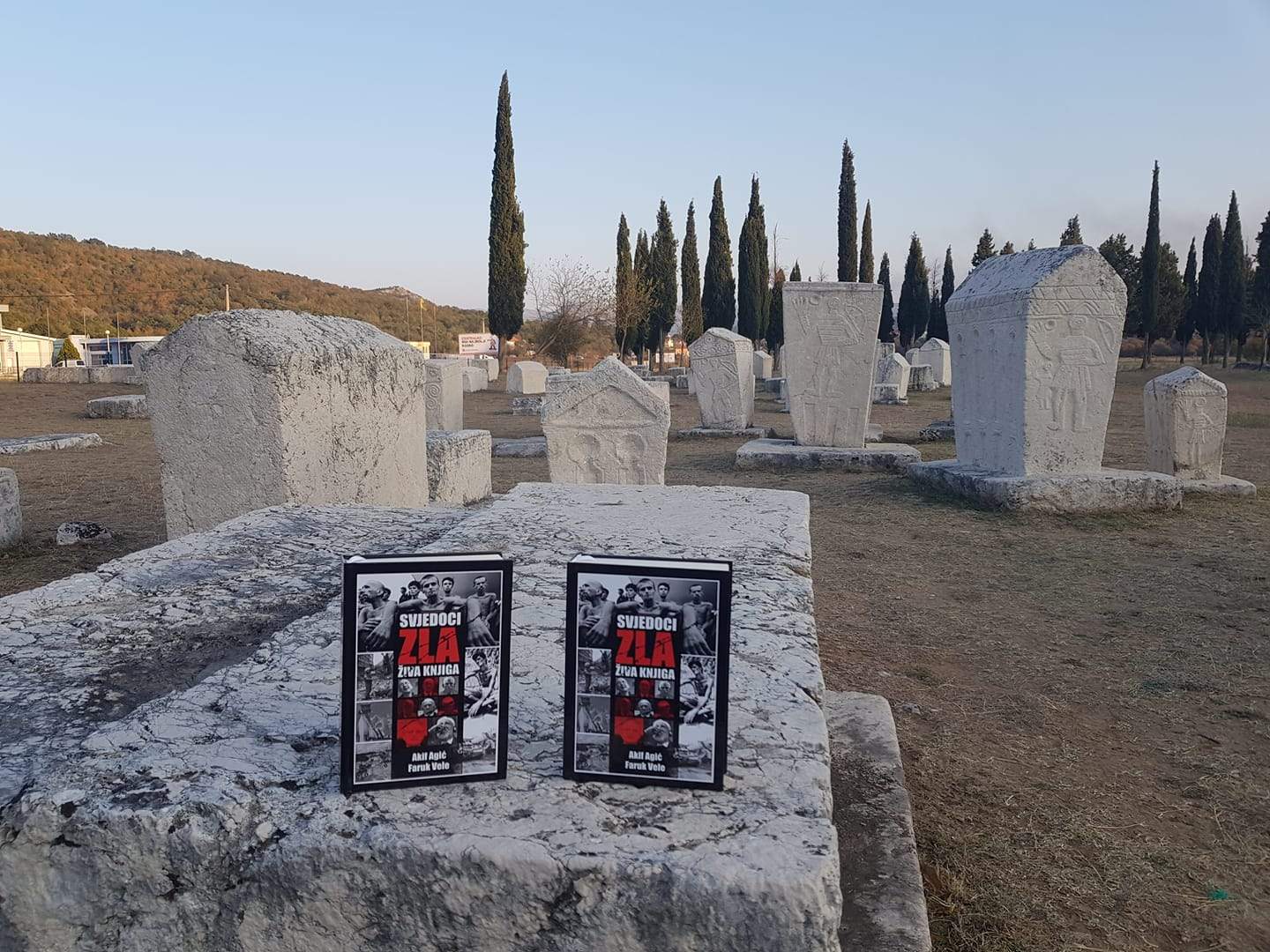 Promocija knjige „Svjedoci zla“ Akifa Agića i Faruka Vele u Stocu