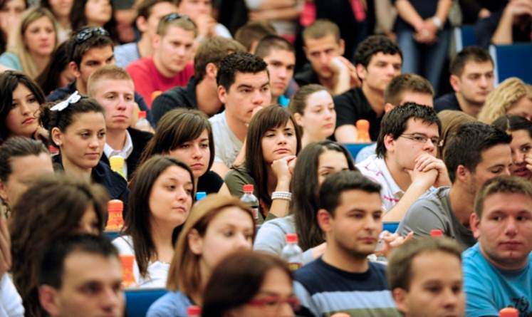 Bijela kuga, migracije, konkurencija: Univerzitet u Sarajevu bilježi sve manji broj studenata