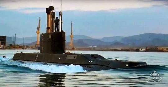 Iran predstavio novu podmornicu 'Fateh'