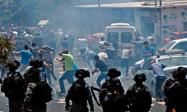 Trojica Palestinca ubijena, a stotine povrijeđenih kod džamije Al-Aqsa